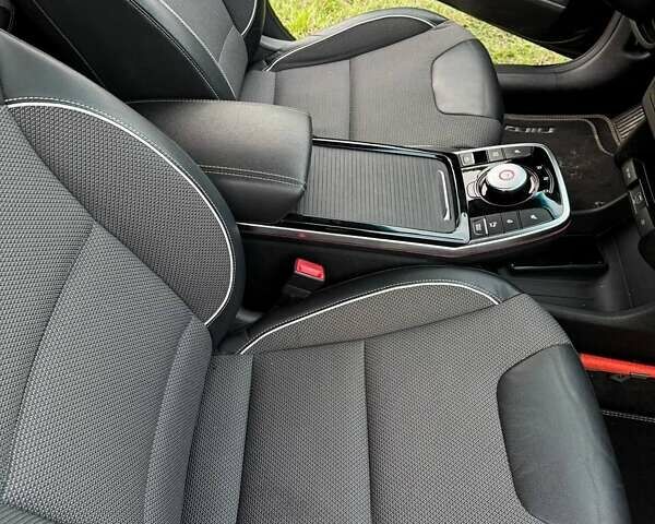 Синій Кіа Niro, об'ємом двигуна 0 л та пробігом 127 тис. км за 19166 $, фото 27 на Automoto.ua
