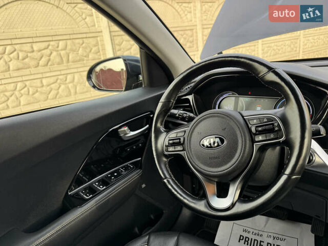 Синий Киа Niro, объемом двигателя 0 л и пробегом 156 тыс. км за 18900 $, фото 47 на Automoto.ua