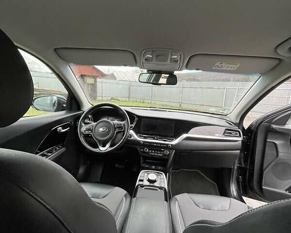 Синий Киа Niro, объемом двигателя 1.6 л и пробегом 120 тыс. км за 19113 $, фото 12 на Automoto.ua
