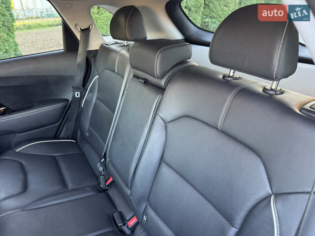 Синий Киа Niro, объемом двигателя 0 л и пробегом 138 тыс. км за 17800 $, фото 45 на Automoto.ua