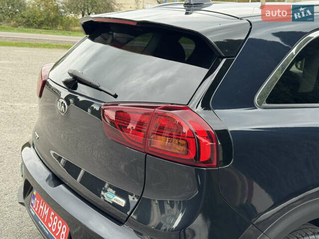 Киа Niro 2020 в Дубно на Automoto.ua Синий Киа Niro, объемом двигателя 0 л и пробегом 156 тыс. км за 19200 $, фото 15 на Automoto.ua