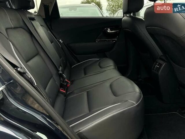 Синий Киа Niro, объемом двигателя 0 л и пробегом 117 тыс. км за 19900 $, фото 83 на Automoto.ua