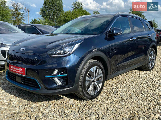 Киа Niro 2020 в Львове на Automoto.ua Синий Киа Niro, объемом двигателя 0 л и пробегом 76 тыс. км за 22900 $, фото 17 на Automoto.ua