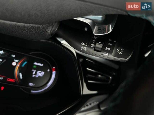 Синій Кіа Niro, об'ємом двигуна 0 л та пробігом 32 тис. км за 23900 $, фото 44 на Automoto.ua