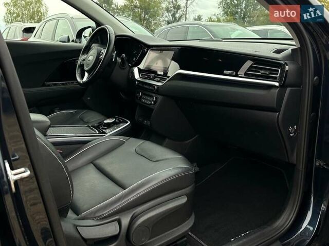 Синий Киа Niro, объемом двигателя 0 л и пробегом 117 тыс. км за 19900 $, фото 88 на Automoto.ua