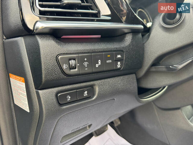 Синий Киа Niro, объемом двигателя 0 л и пробегом 156 тыс. км за 18900 $, фото 36 на Automoto.ua