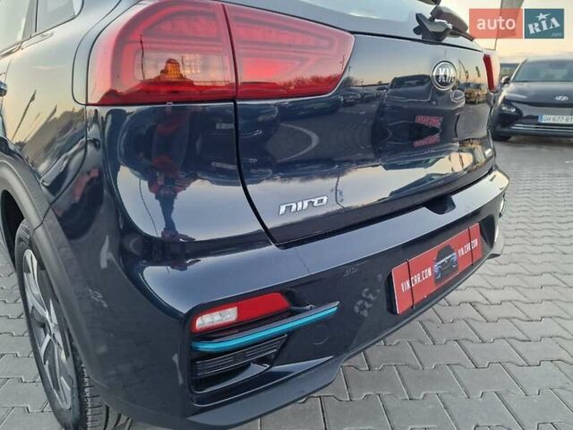 Синий Киа Niro, объемом двигателя 0 л и пробегом 168 тыс. км за 19300 $, фото 17 на Automoto.ua
