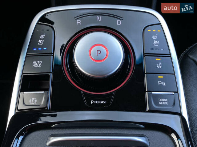 Синій Кіа Niro, об'ємом двигуна 0 л та пробігом 76 тис. км за 22900 $, фото 6 на Automoto.ua