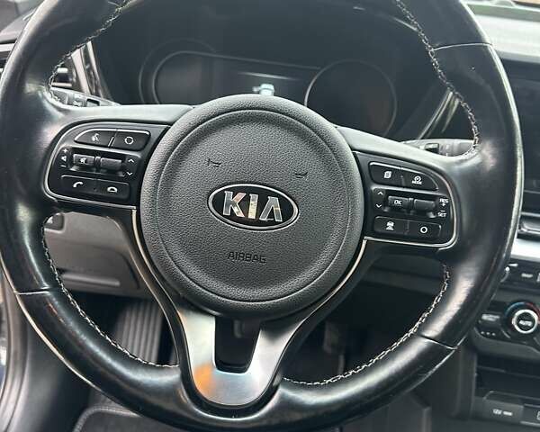 Синій Кіа Niro, об'ємом двигуна 0 л та пробігом 170 тис. км за 18300 $, фото 20 на Automoto.ua