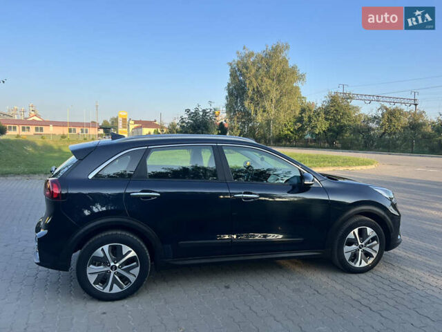 Синій Кіа Niro, об'ємом двигуна 0 л та пробігом 112 тис. км за 19500 $, фото 9 на Automoto.ua