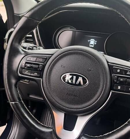 Синій Кіа Niro, об'ємом двигуна 0 л та пробігом 135 тис. км за 18750 $, фото 9 на Automoto.ua