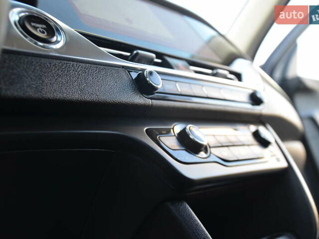 Синий Киа Niro, объемом двигателя 0 л и пробегом 79 тыс. км за 19333 $, фото 49 на Automoto.ua