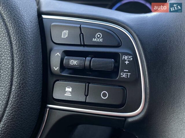 Синій Кіа Niro, об'ємом двигуна 0 л та пробігом 76 тис. км за 22900 $, фото 47 на Automoto.ua