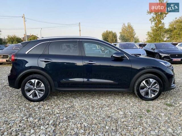 Киа Niro 2020 в Львове на Automoto.ua Синий Киа Niro, объемом двигателя 0 л и пробегом 48 тыс. км за 23700 $, фото 17 на Automoto.ua