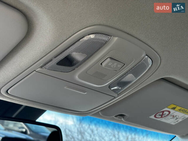 Синий Киа Niro, объемом двигателя 0 л и пробегом 76 тыс. км за 19999 $, фото 29 на Automoto.ua