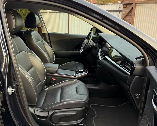 Синий Киа Niro, объемом двигателя 0 л и пробегом 129 тыс. км за 18800 $, фото 70 на Automoto.ua