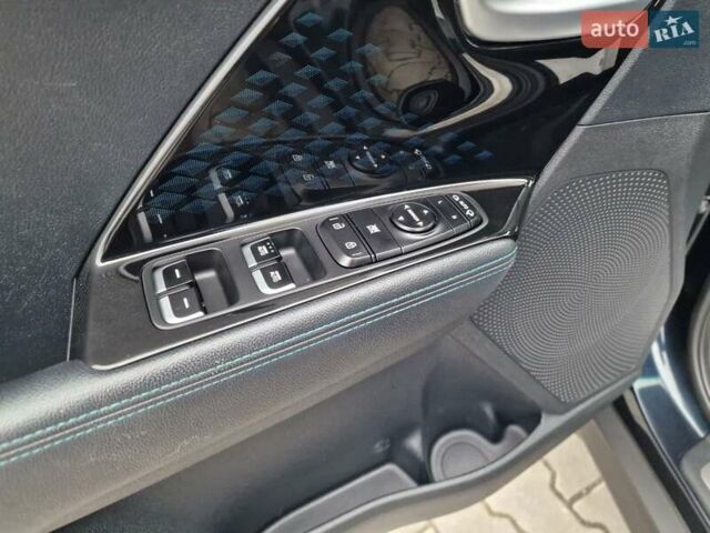 Синий Киа Niro, объемом двигателя 0 л и пробегом 173 тыс. км за 17700 $, фото 42 на Automoto.ua