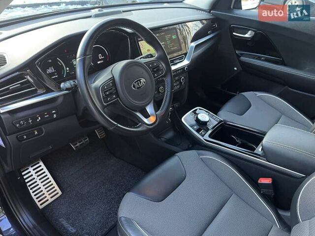 Синій Кіа Niro, об'ємом двигуна 0 л та пробігом 84 тис. км за 18500 $, фото 15 на Automoto.ua