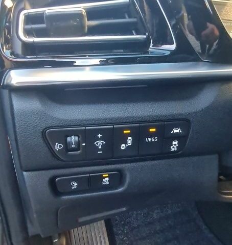 Синій Кіа Niro, об'ємом двигуна 0 л та пробігом 148 тис. км за 19346 $, фото 9 на Automoto.ua