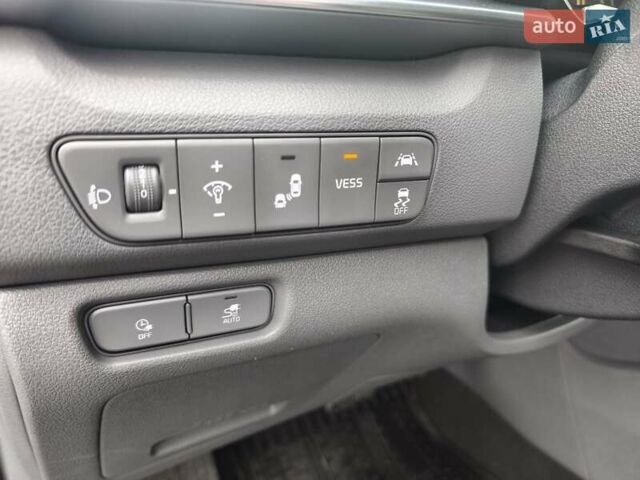 Синій Кіа Niro, об'ємом двигуна 0 л та пробігом 150 тис. км за 18000 $, фото 22 на Automoto.ua