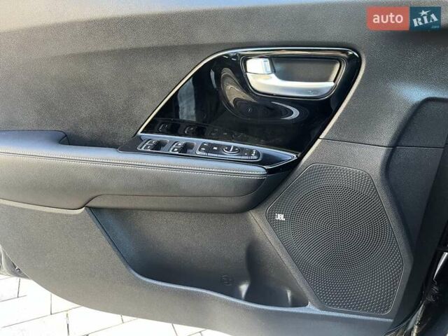 Синій Кіа Niro, об'ємом двигуна 0 л та пробігом 84 тис. км за 18500 $, фото 30 на Automoto.ua