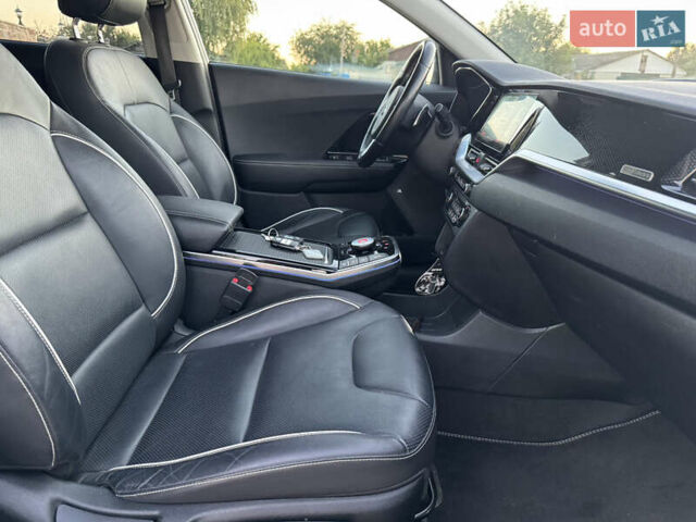 Синий Киа Niro, объемом двигателя 0 л и пробегом 123 тыс. км за 18900 $, фото 30 на Automoto.ua