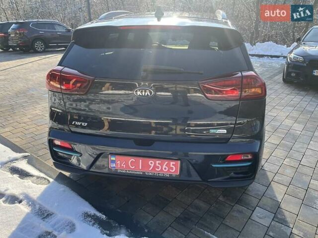 Синій Кіа Niro, об'ємом двигуна 0 л та пробігом 84 тис. км за 18500 $, фото 10 на Automoto.ua