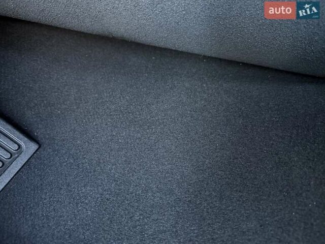 Синий Киа Niro, объемом двигателя 0 л и пробегом 138 тыс. км за 18350 $, фото 74 на Automoto.ua