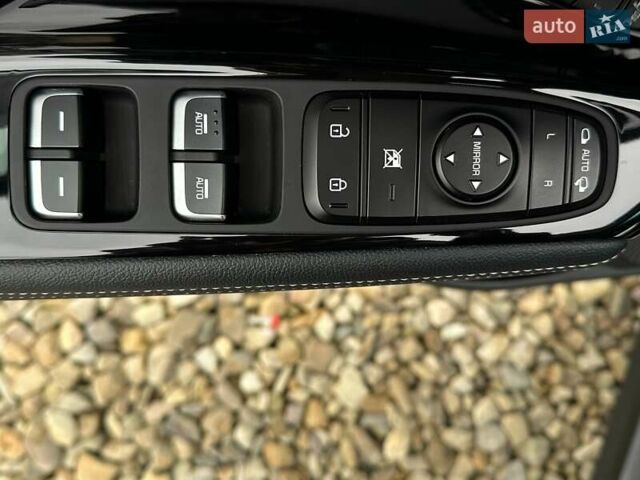 Синий Киа Niro, объемом двигателя 0 л и пробегом 117 тыс. км за 19900 $, фото 41 на Automoto.ua