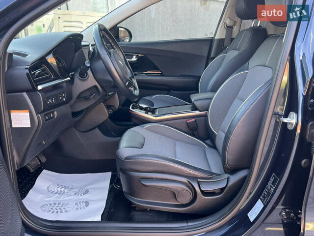 Синий Киа Niro, объемом двигателя 0 л и пробегом 92 тыс. км за 18799 $, фото 30 на Automoto.ua