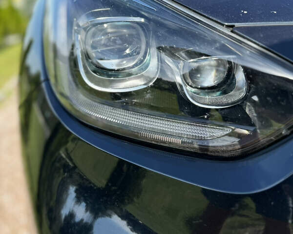 Синій Кіа Niro, об'ємом двигуна 0 л та пробігом 81 тис. км за 19699 $, фото 9 на Automoto.ua