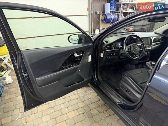 Синій Кіа Niro, об'ємом двигуна 0 л та пробігом 144 тис. км за 18799 $, фото 18 на Automoto.ua