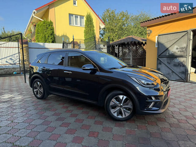 Синий Киа Niro, объемом двигателя 0 л и пробегом 170 тыс. км за 17999 $, фото 54 на Automoto.ua