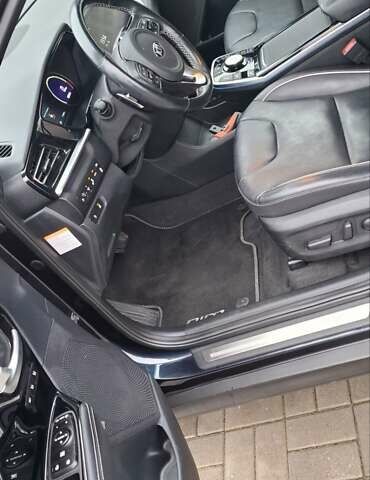 Синий Киа Niro, объемом двигателя 0 л и пробегом 113 тыс. км за 19528 $, фото 5 на Automoto.ua