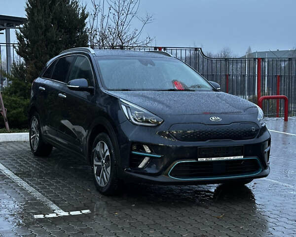 Синій Кіа Niro, об'ємом двигуна 0 л та пробігом 100 тис. км за 19900 $, фото 2 на Automoto.ua