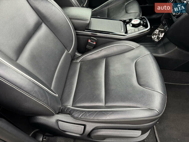 Синий Киа Niro, объемом двигателя 0 л и пробегом 125 тыс. км за 18500 $, фото 19 на Automoto.ua