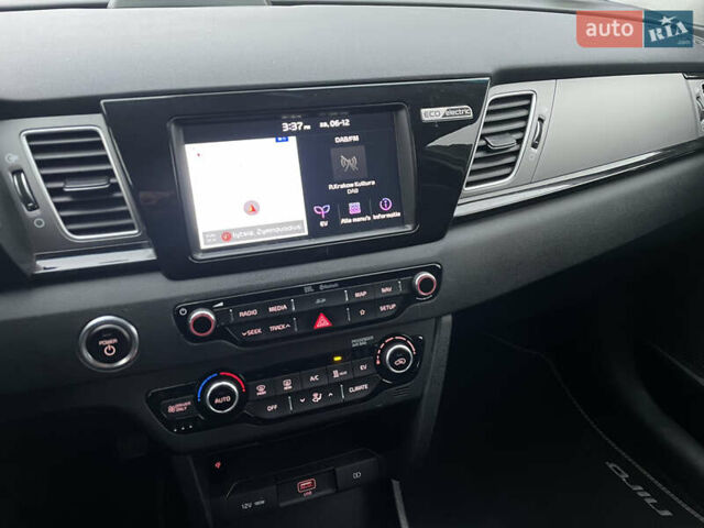 Синий Киа Niro, объемом двигателя 0 л и пробегом 115 тыс. км за 17900 $, фото 12 на Automoto.ua