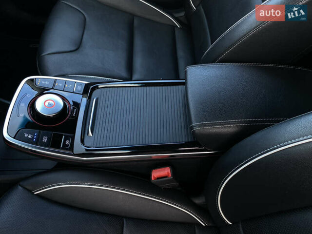 Синій Кіа Niro, об'ємом двигуна 0 л та пробігом 76 тис. км за 22900 $, фото 77 на Automoto.ua