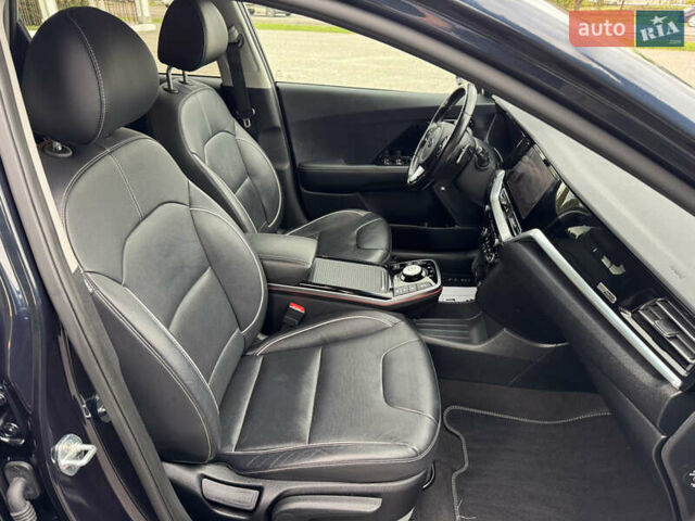 Синий Киа Niro, объемом двигателя 0 л и пробегом 156 тыс. км за 18800 $, фото 66 на Automoto.ua