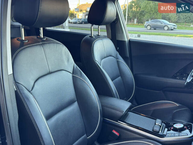 Синий Киа Niro, объемом двигателя 0 л и пробегом 138 тыс. км за 17800 $, фото 29 на Automoto.ua