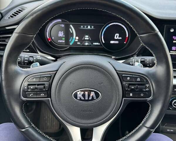 Синій Кіа Niro, об'ємом двигуна 0 л та пробігом 127 тис. км за 19166 $, фото 18 на Automoto.ua