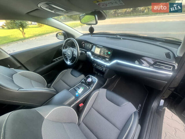 Синій Кіа Niro, об'ємом двигуна 0 л та пробігом 112 тис. км за 19500 $, фото 43 на Automoto.ua