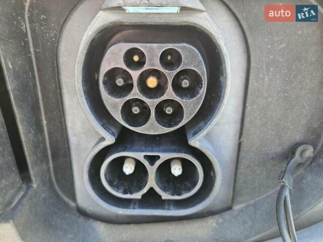 Синій Кіа Niro, об'ємом двигуна 0 л та пробігом 105 тис. км за 21193 $, фото 17 на Automoto.ua