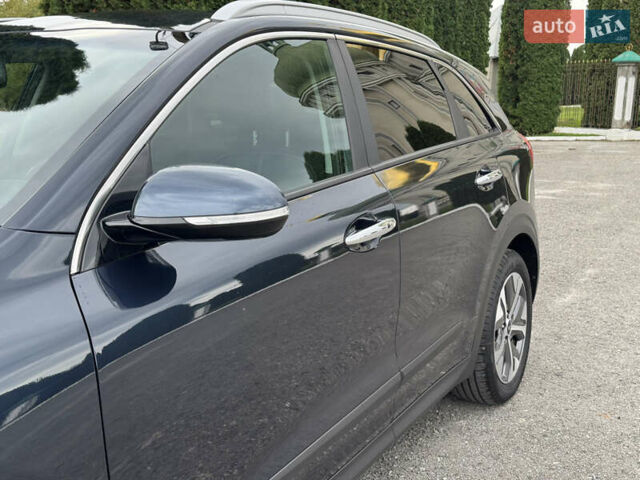 Синий Киа Niro, объемом двигателя 0 л и пробегом 156 тыс. км за 18900 $, фото 17 на Automoto.ua