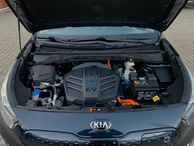 Синій Кіа Niro, об'ємом двигуна 0 л та пробігом 119 тис. км за 18455 $, фото 22 на Automoto.ua