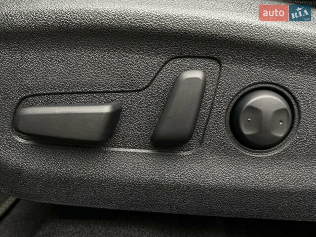 Синий Киа Niro, объемом двигателя 0 л и пробегом 119 тыс. км за 20800 $, фото 39 на Automoto.ua