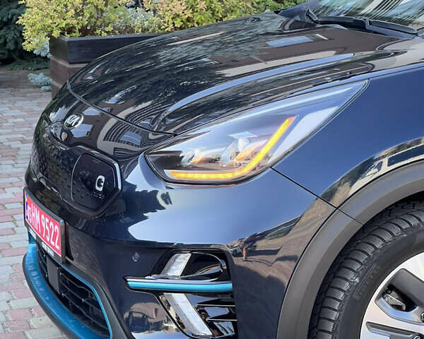Синий Киа Niro, объемом двигателя 0 л и пробегом 112 тыс. км за 20800 $, фото 19 на Automoto.ua