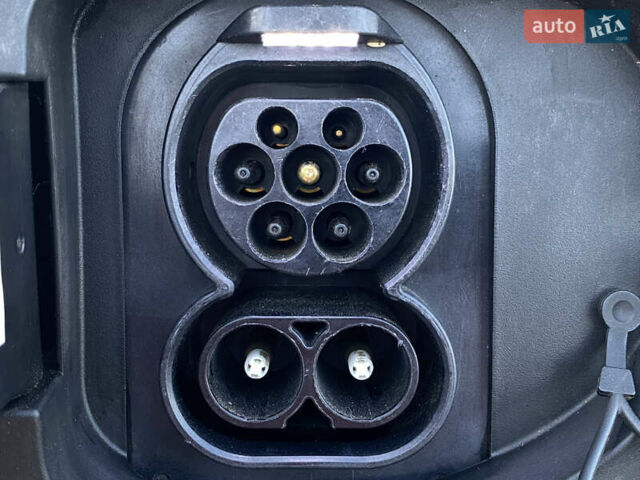 Синій Кіа Niro, об'ємом двигуна 0 л та пробігом 106 тис. км за 21900 $, фото 14 на Automoto.ua