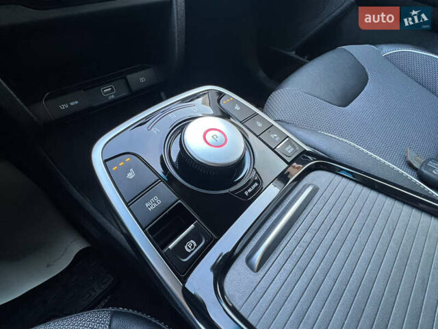Синий Киа Niro, объемом двигателя 0 л и пробегом 92 тыс. км за 18799 $, фото 38 на Automoto.ua
