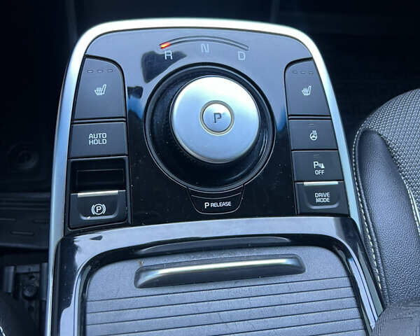 Синій Кіа Niro, об'ємом двигуна 0 л та пробігом 99 тис. км за 19300 $, фото 15 на Automoto.ua